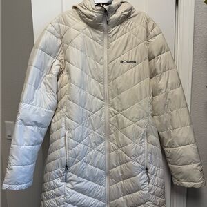 Columbia Women's Cream Quilted Puffer Jacket